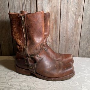 Double H vintage brown zip harness boots